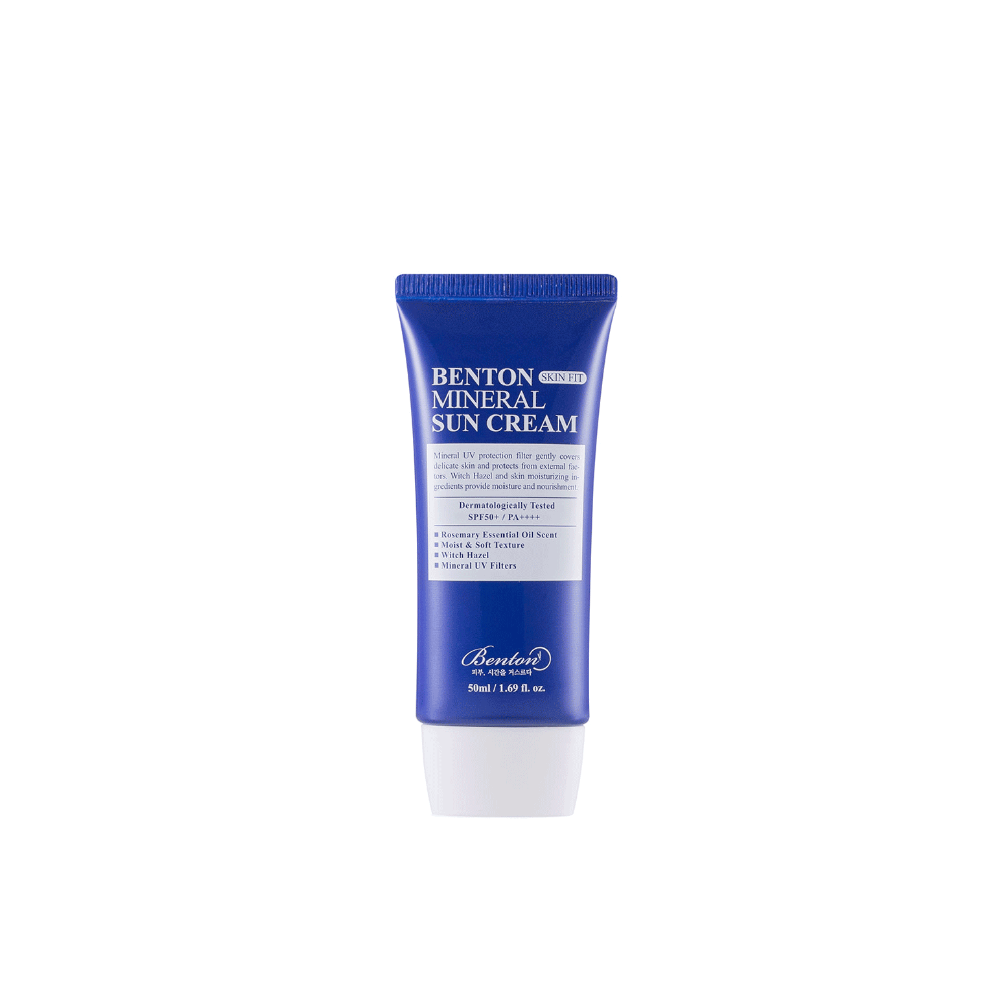 Benton Skin Fit Mineral Sun Cream SPF50+ PA++++ steht aufrecht auf einem weißen Hintergrund.