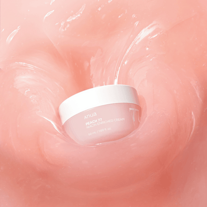 Anua Peach 77 Cream umgeben von zartem Gel – feuchtigkeitsspendende K Beauty Creme mit Niacinamid.