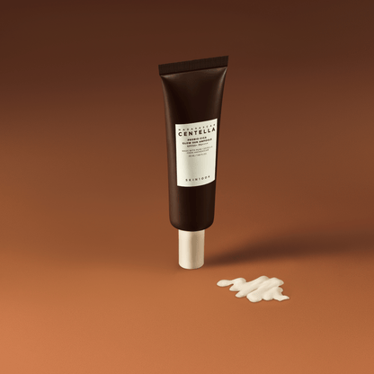 Skin1004 Madagascar Centella Probio-Cica Glow Sun Ampoule SPF50+ PA++++ - cosmadic