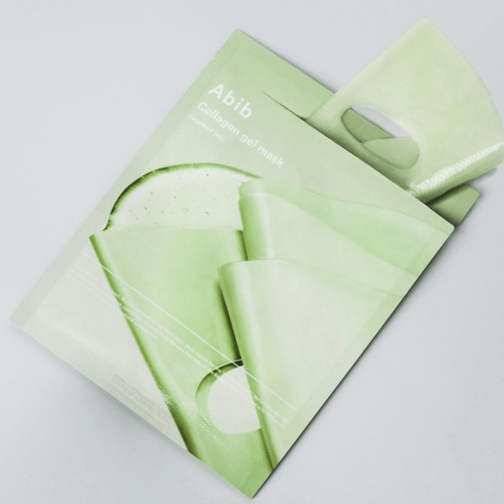 Abib Collagen Gel Mask geöffnet – grüne Gelmaske mit Herzblatt-Extrakt für eine beruhigte und durchfeuchtete Haut