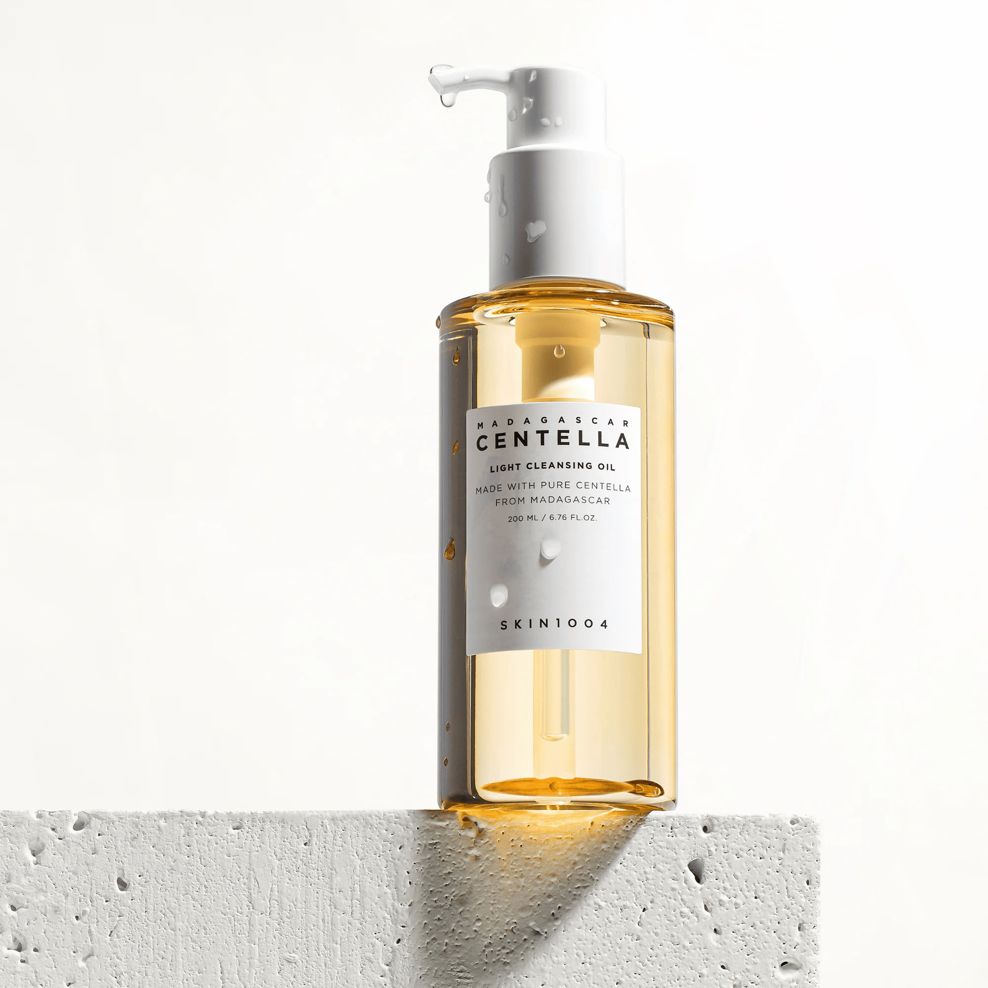 Skin1004 Centella Light Cleansing Oil 200ml - cosmadic
